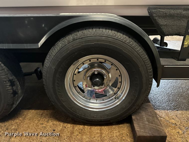 image for item FK1812 1993 Ranger 397I/0 boat