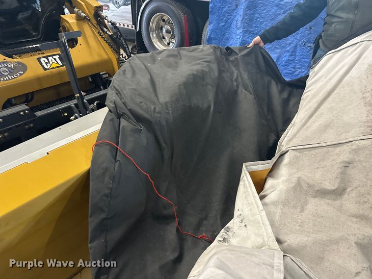 image for item FK1812 1993 Ranger 397I/0 boat