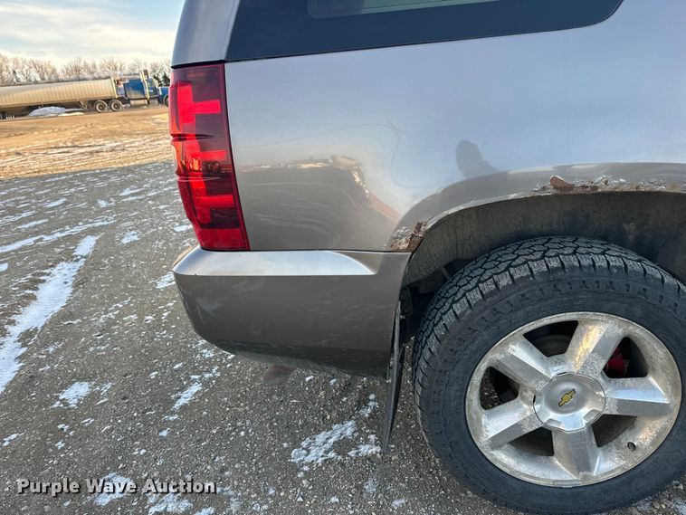 image for item FK1865 2011 Chevrolet Tahoe SUV