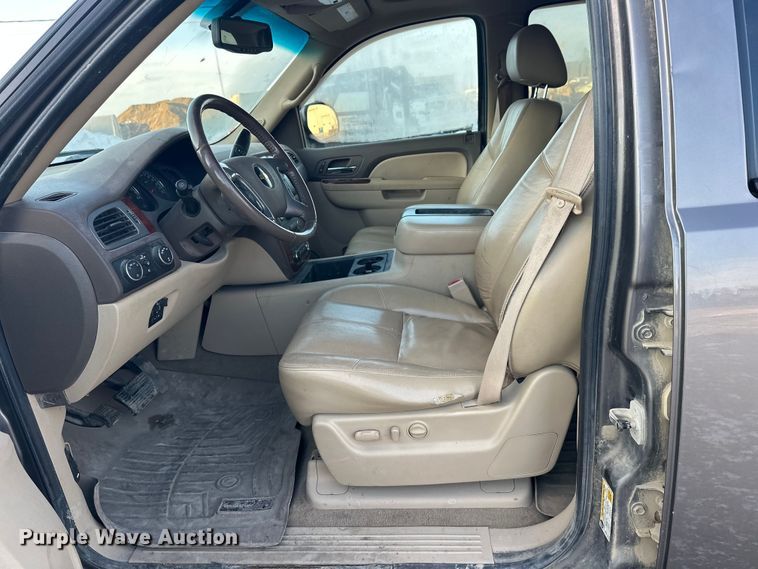 image for item FK1865 2011 Chevrolet Tahoe SUV