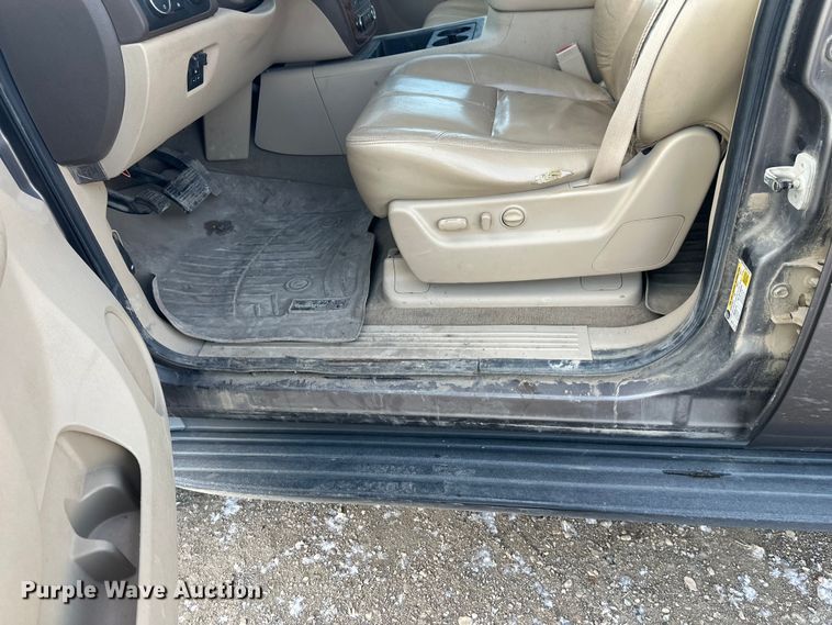 image for item FK1865 2011 Chevrolet Tahoe SUV