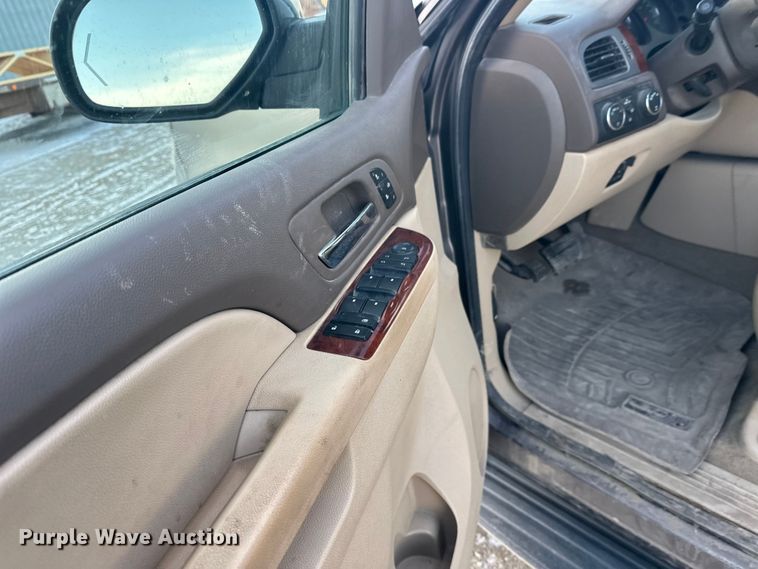 image for item FK1865 2011 Chevrolet Tahoe SUV