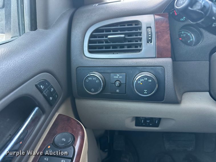 image for item FK1865 2011 Chevrolet Tahoe SUV