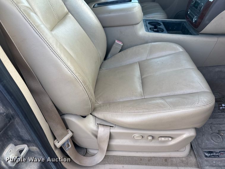 image for item FK1865 2011 Chevrolet Tahoe SUV