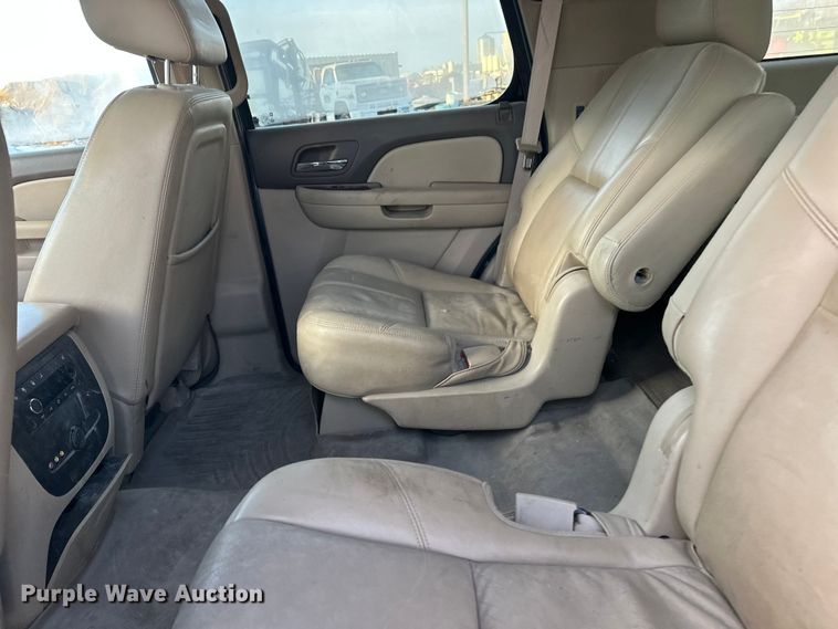 image for item FK1865 2011 Chevrolet Tahoe SUV