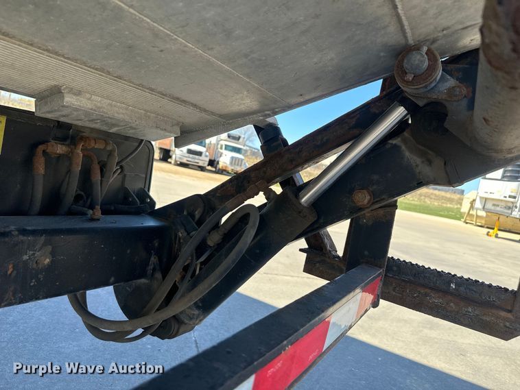 image for item FM7515 2013 Freightliner M2 refrigerated truck