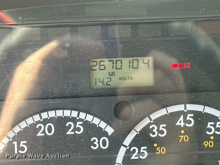 image for item FM7515 2013 Freightliner M2 refrigerated truck