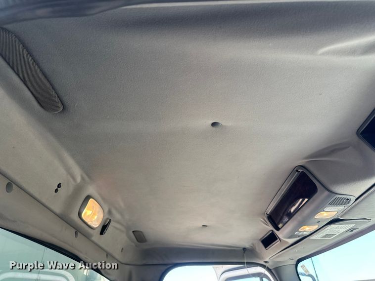 image for item FM7515 2013 Freightliner M2 refrigerated truck