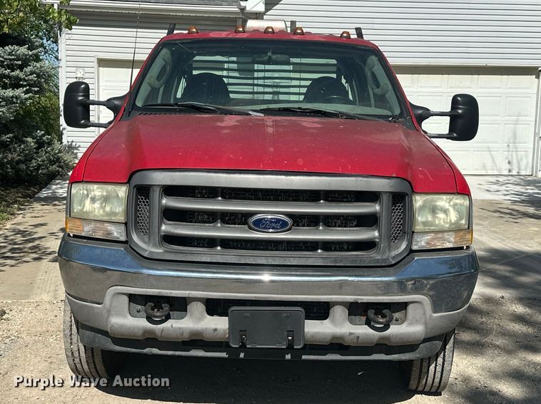 image for item FM7522 2003 Ford F450 Super Duty Crew Cab flatbed truck