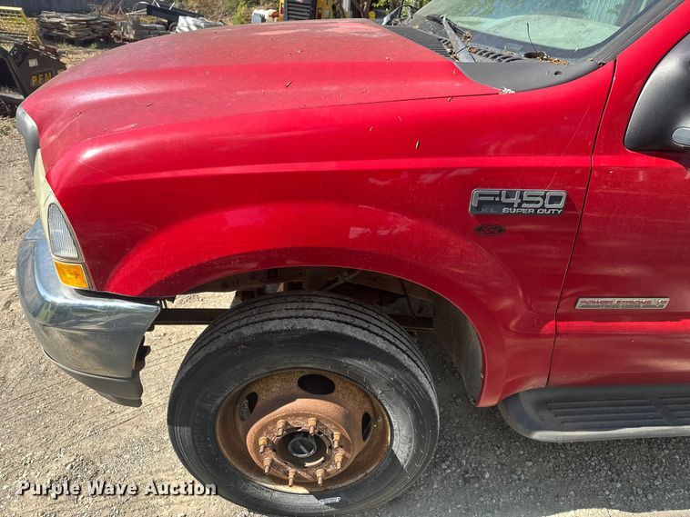 image for item FM7522 2003 Ford F450 Super Duty Crew Cab flatbed truck