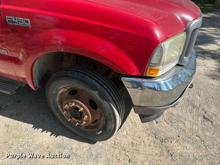 image for item FM7522 2003 Ford F450 Super Duty Crew Cab flatbed truck