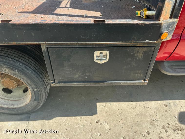 image for item FM7522 2003 Ford F450 Super Duty Crew Cab flatbed truck