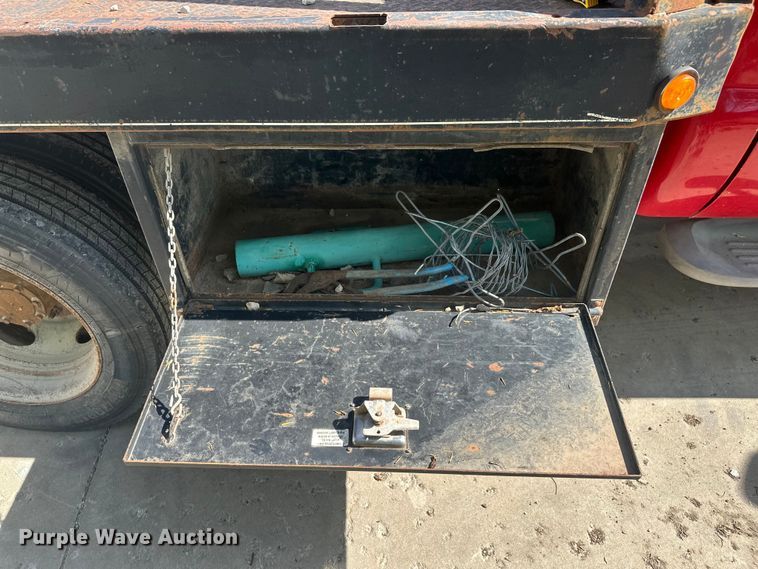 image for item FM7522 2003 Ford F450 Super Duty Crew Cab flatbed truck