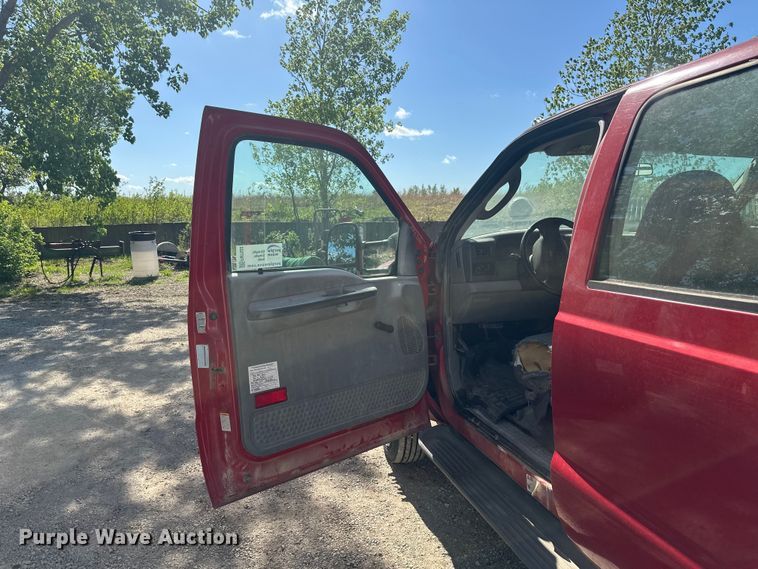 image for item FM7522 2003 Ford F450 Super Duty Crew Cab flatbed truck