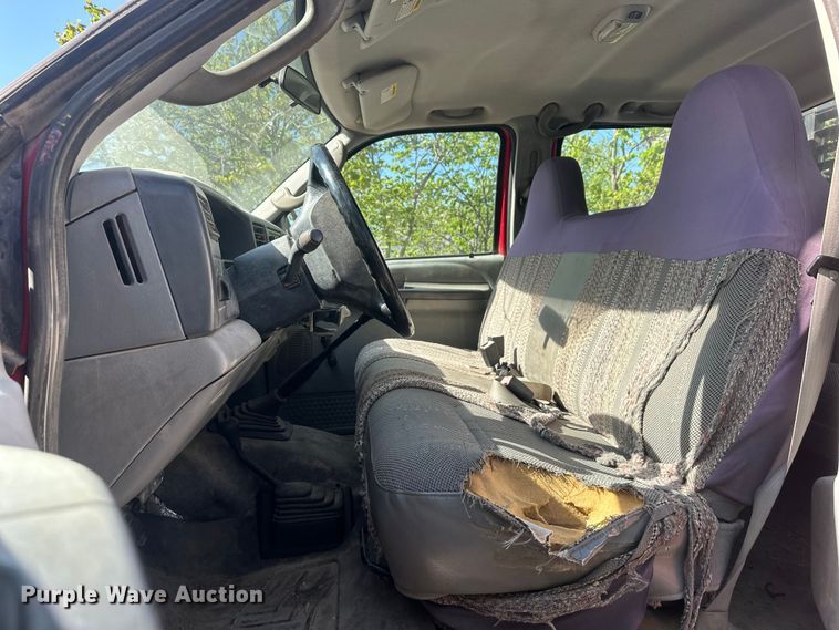 image for item FM7522 2003 Ford F450 Super Duty Crew Cab flatbed truck