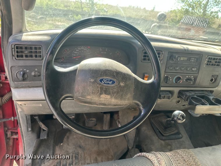 image for item FM7522 2003 Ford F450 Super Duty Crew Cab flatbed truck