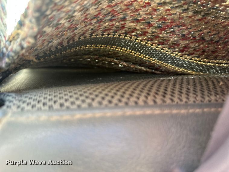 image for item FM7522 2003 Ford F450 Super Duty Crew Cab flatbed truck