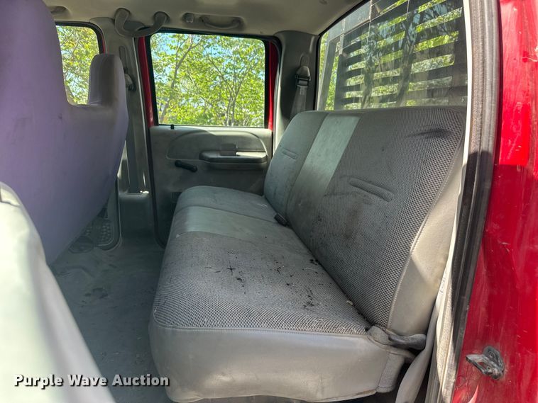 image for item FM7522 2003 Ford F450 Super Duty Crew Cab flatbed truck