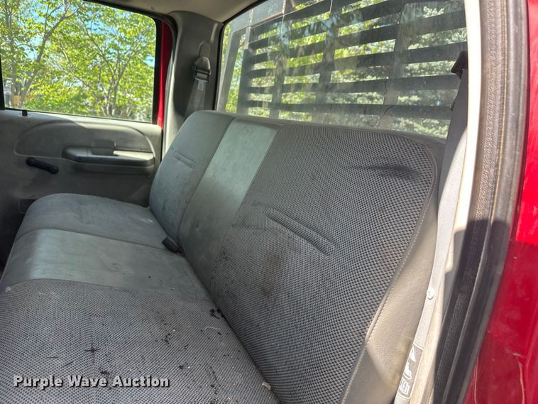 image for item FM7522 2003 Ford F450 Super Duty Crew Cab flatbed truck