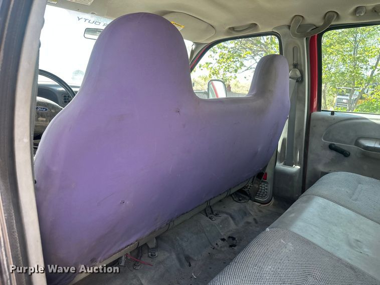 image for item FM7522 2003 Ford F450 Super Duty Crew Cab flatbed truck