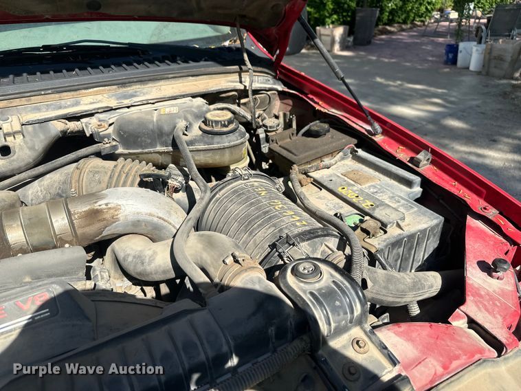 image for item FM7522 2003 Ford F450 Super Duty Crew Cab flatbed truck