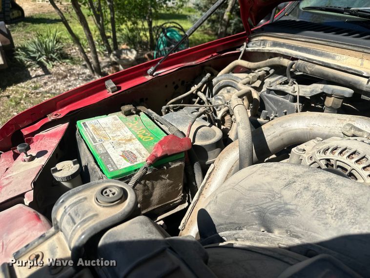 image for item FM7522 2003 Ford F450 Super Duty Crew Cab flatbed truck