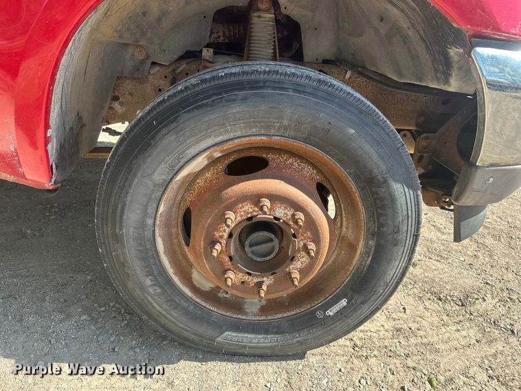 image for item FM7522 2003 Ford F450 Super Duty Crew Cab flatbed truck