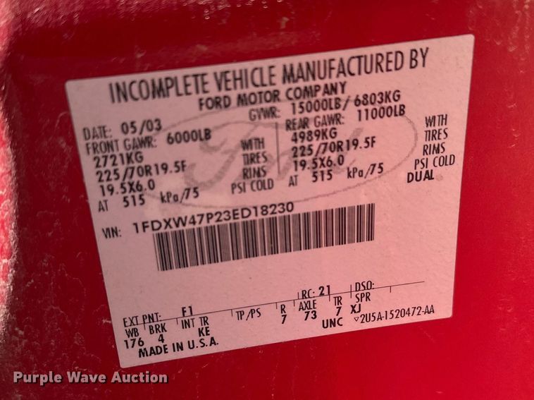 image for item FM7522 2003 Ford F450 Super Duty Crew Cab flatbed truck