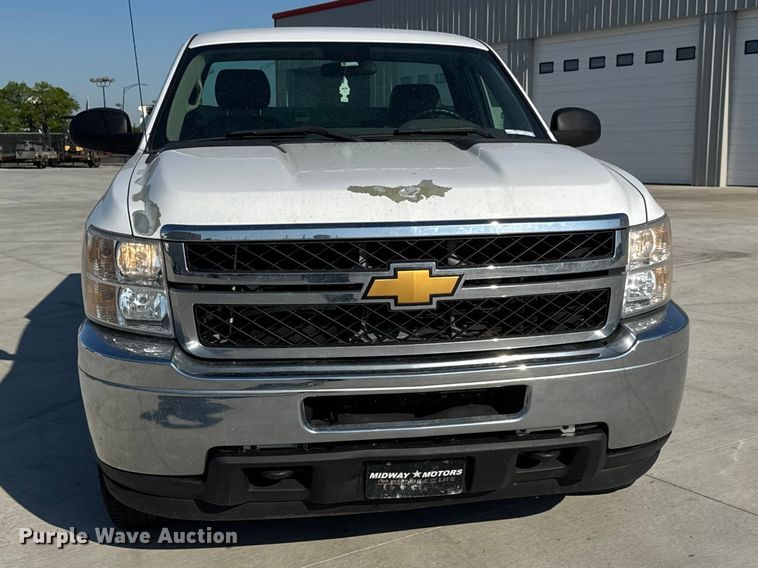 image for item GA9702 2013 Chevrolet Silverado 2500HD utility bed pickup truck