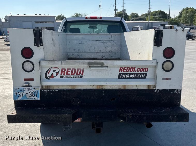 image for item GA9702 2013 Chevrolet Silverado 2500HD utility bed pickup truck