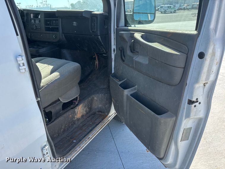 image for item GA9703 2012 Chevrolet Express 1500 cargo van