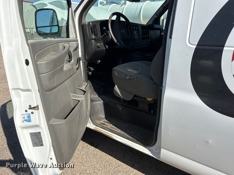 image for item GA9705 2012 Chevrolet Express 1500 cargo van