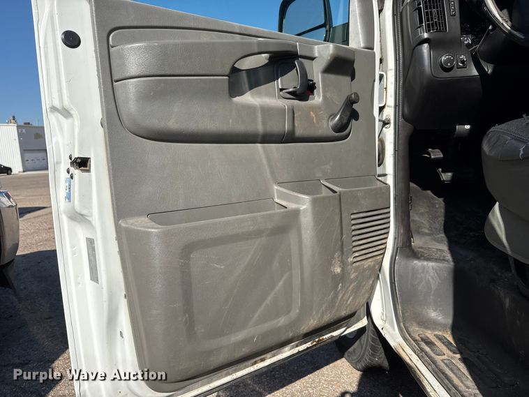 image for item GA9705 2012 Chevrolet Express 1500 cargo van