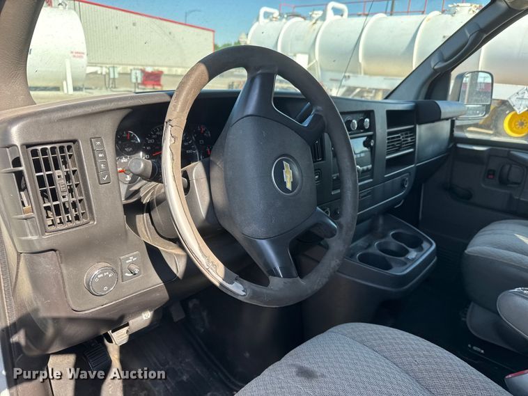 image for item GA9705 2012 Chevrolet Express 1500 cargo van