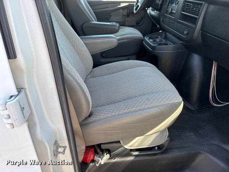 image for item GA9705 2012 Chevrolet Express 1500 cargo van