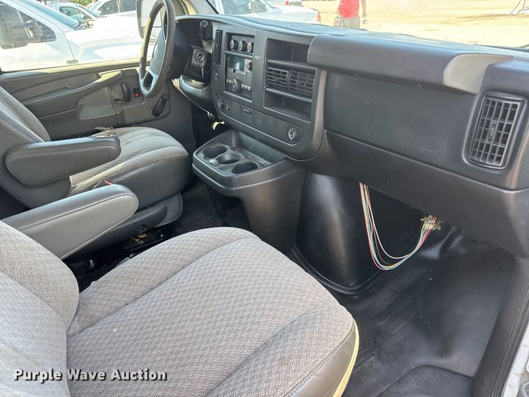 image for item GA9705 2012 Chevrolet Express 1500 cargo van