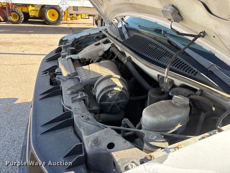 image for item GA9705 2012 Chevrolet Express 1500 cargo van