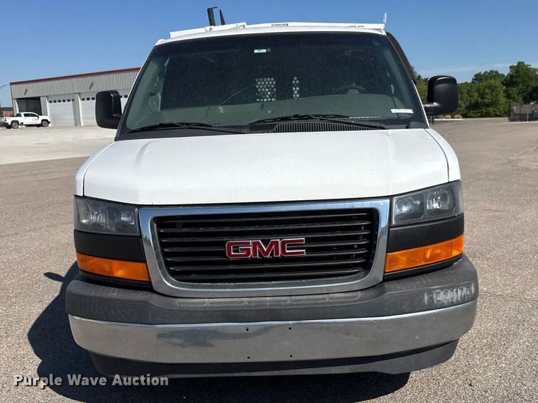 image for item GA9707 2017 GMC Savana 2500 delivery van