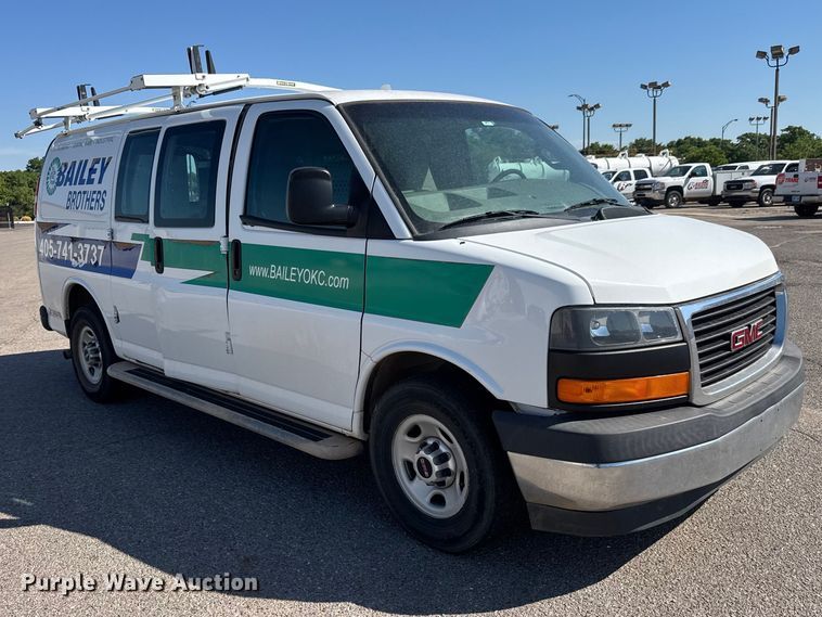 image for item GA9707 2017 GMC Savana 2500 delivery van