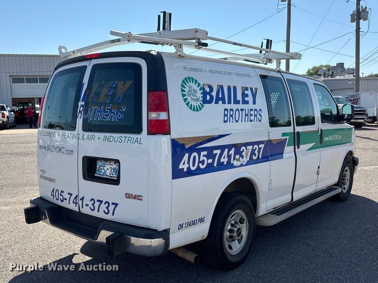 image for item GA9707 2017 GMC Savana 2500 delivery van