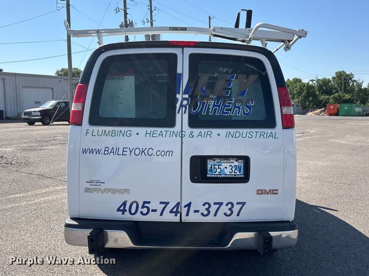 image for item GA9707 2017 GMC Savana 2500 delivery van