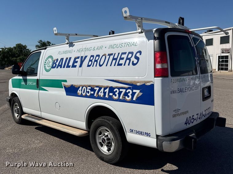 image for item GA9707 2017 GMC Savana 2500 delivery van