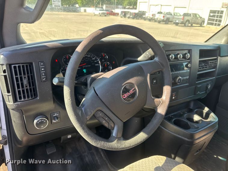 image for item GA9707 2017 GMC Savana 2500 delivery van