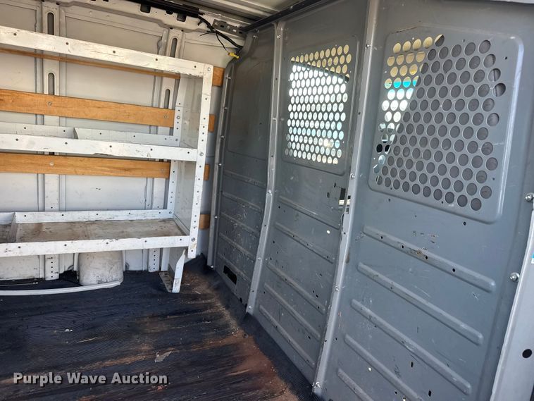 image for item GA9707 2017 GMC Savana 2500 delivery van