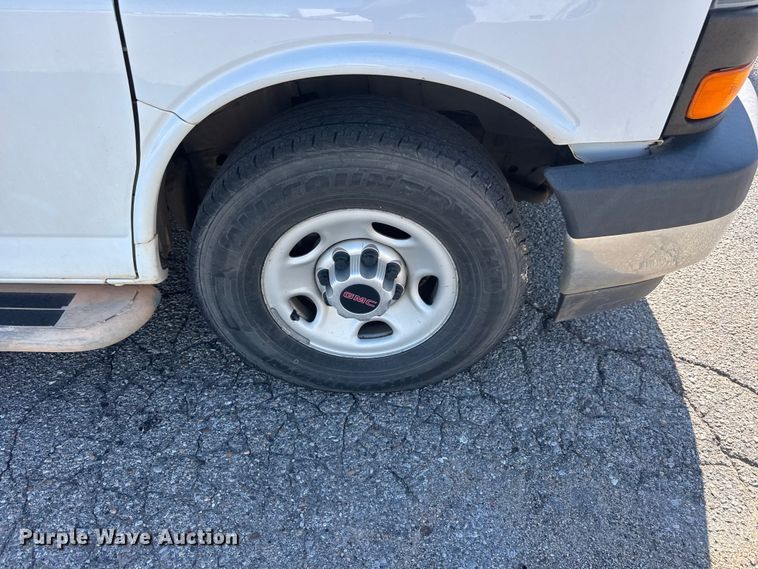 image for item GA9707 2017 GMC Savana 2500 delivery van