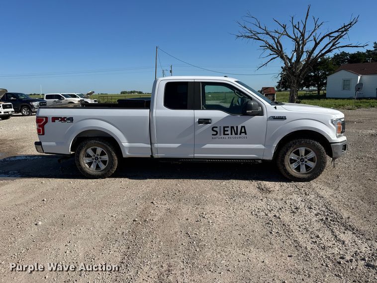 image for item MX9083 2019 Ford F150 Ext. Cab pickup truck