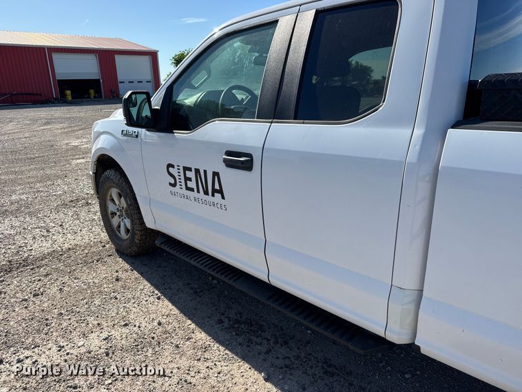 image for item MX9083 2019 Ford F150 Ext. Cab pickup truck