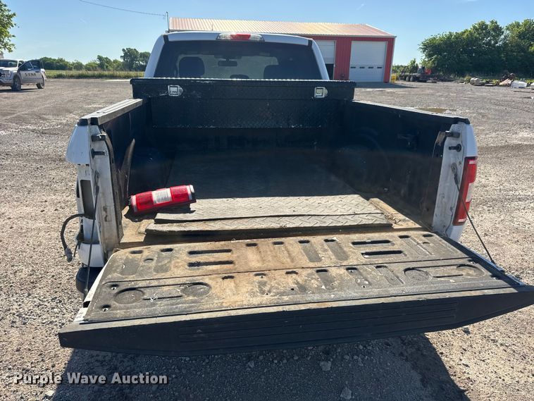 image for item MX9083 2019 Ford F150 Ext. Cab pickup truck