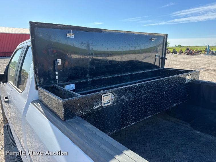 image for item MX9083 2019 Ford F150 Ext. Cab pickup truck
