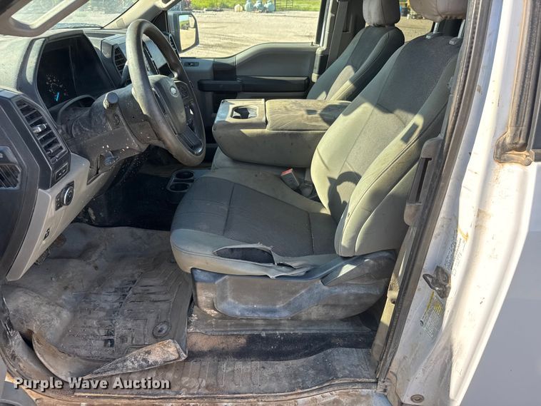 image for item MX9083 2019 Ford F150 Ext. Cab pickup truck
